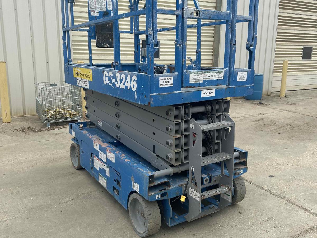 2018 Genie GS-3246-6