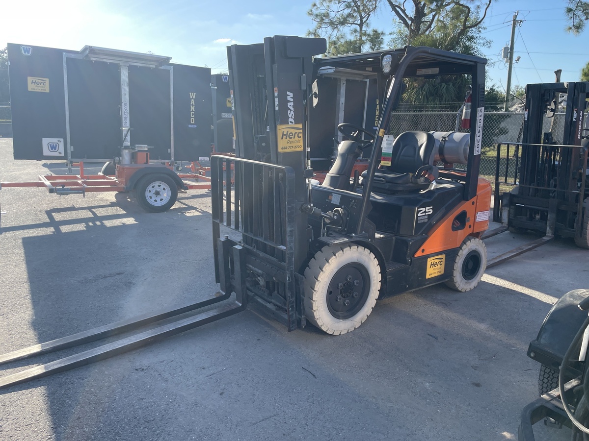 2021 Doosan G25N-7-2