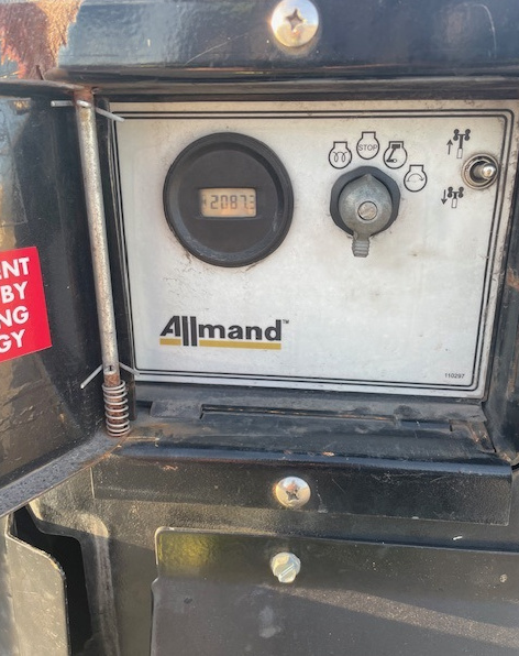 2019 Allmand Night-Lite V-6