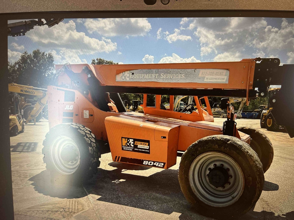 2017 SkyTrak 8042-7