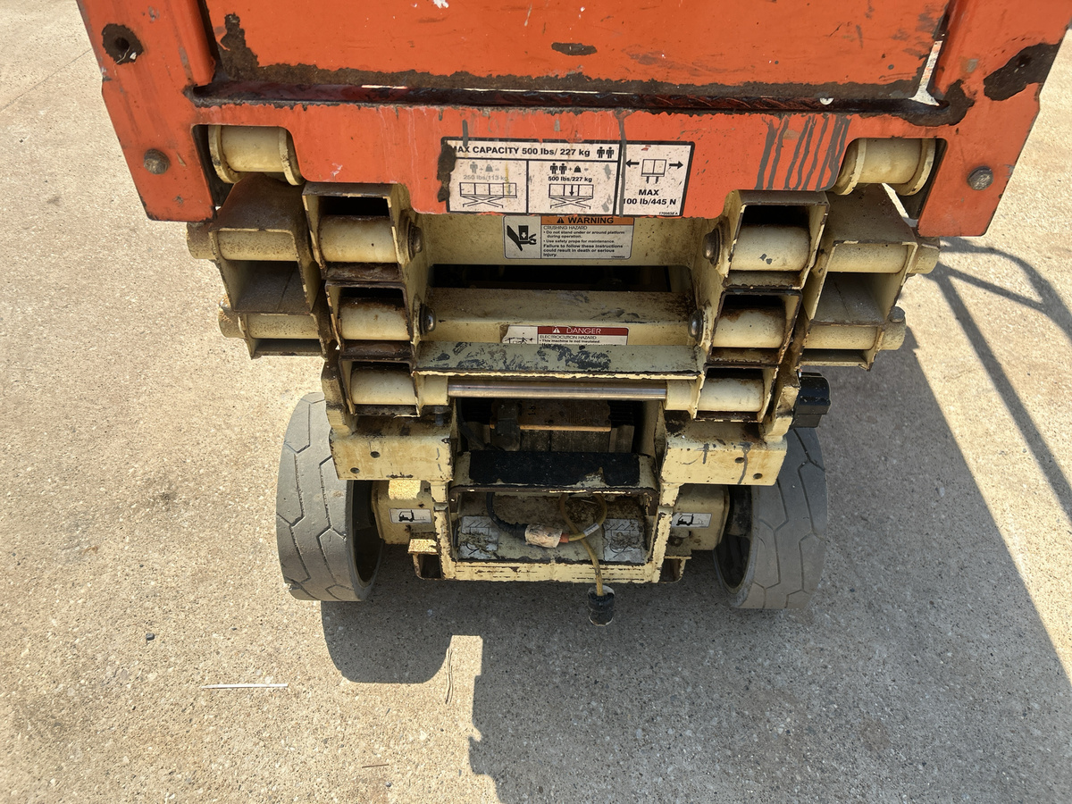2019 JLG 1930ES-8