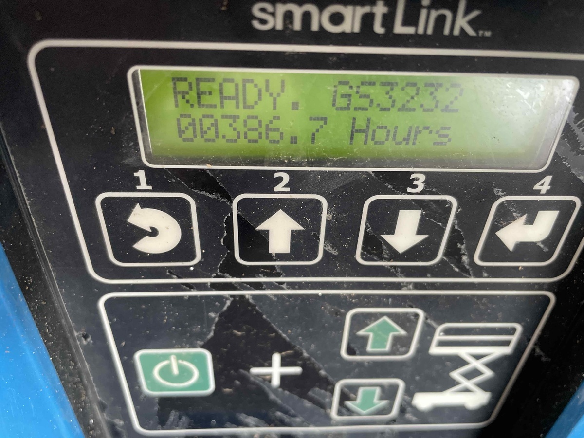 2017 Genie GS-3232-6
