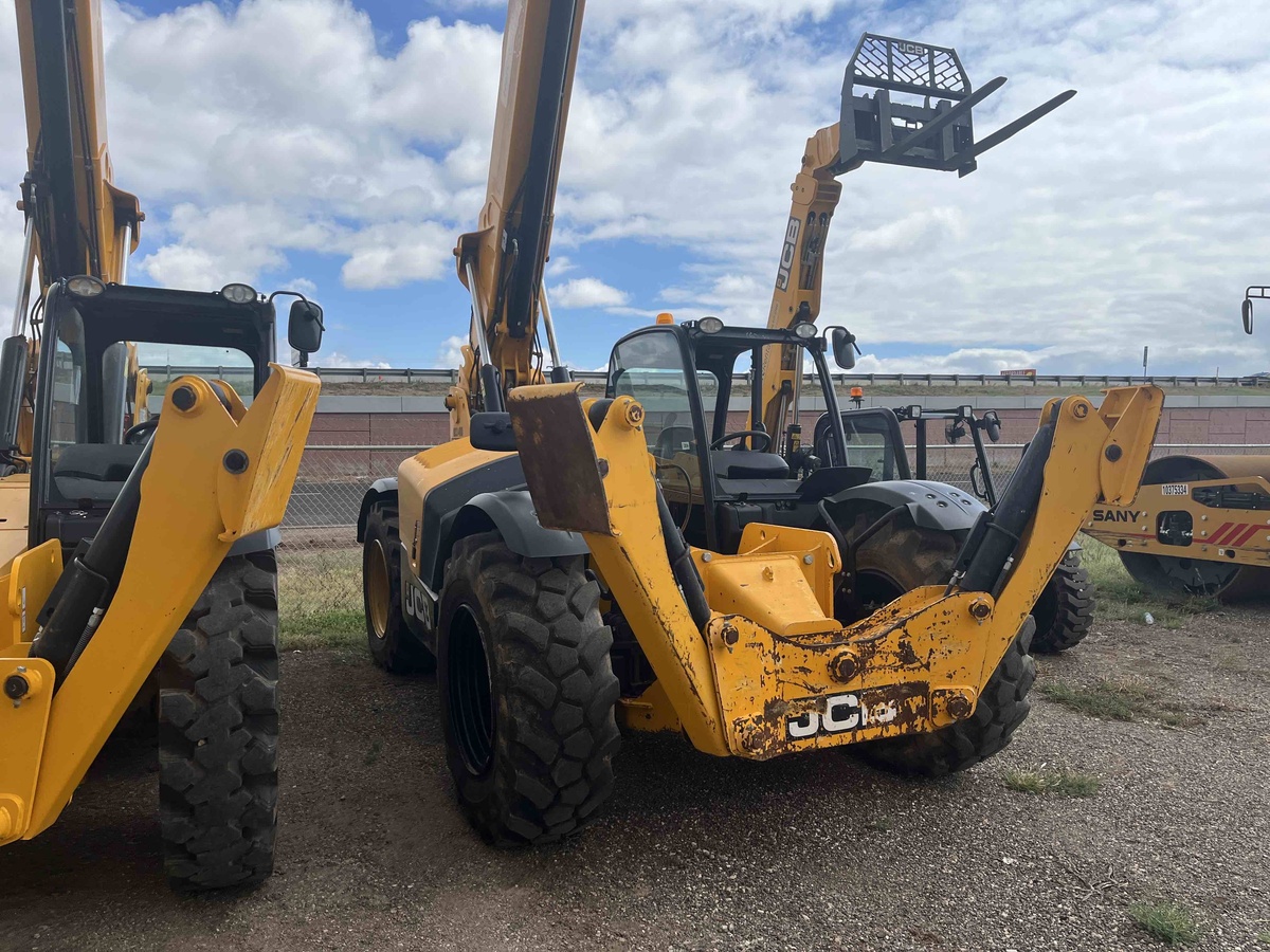 2021 JCB 512-56-1