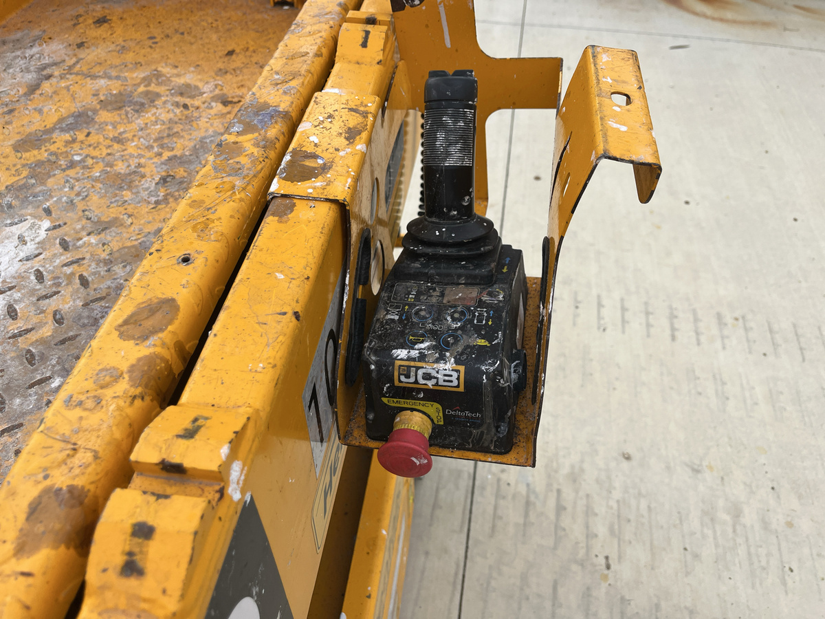 2023 JCB S1930E-7