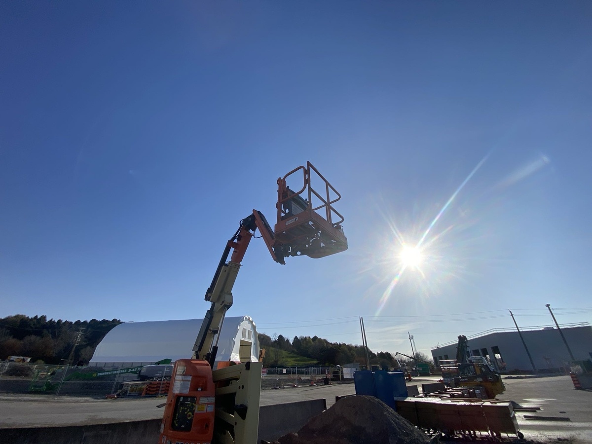 2014 JLG E300AJP-5