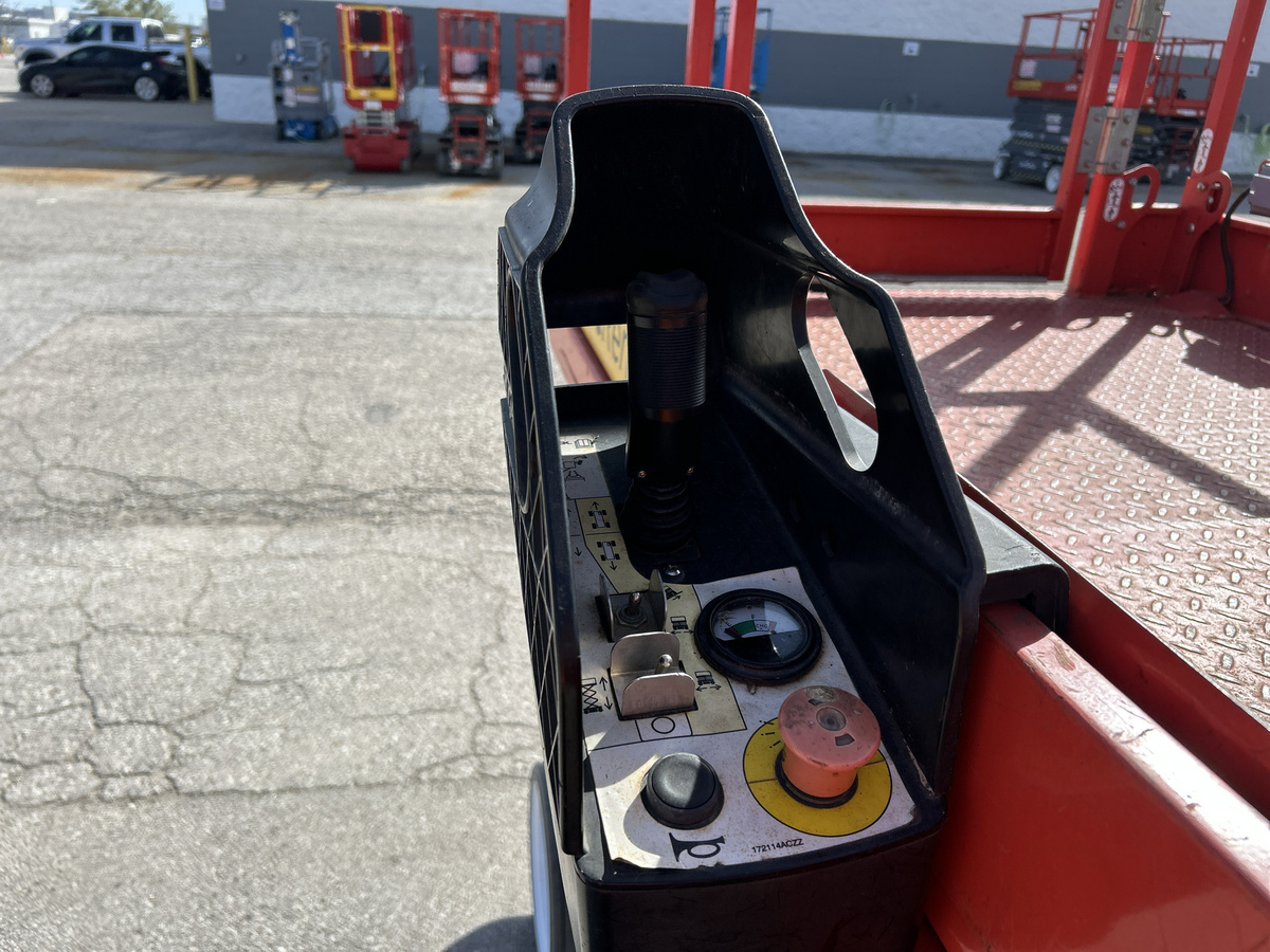 2020 Skyjack SJ4732-8