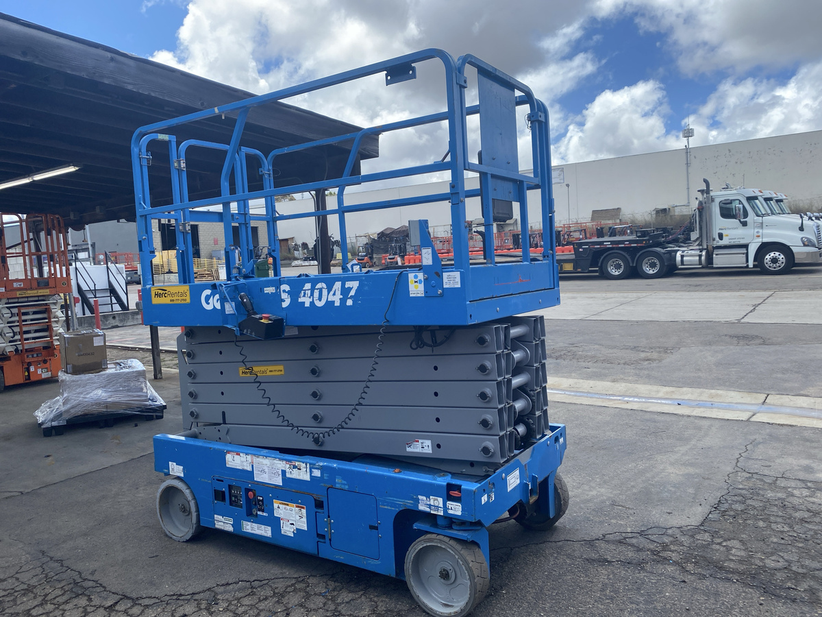 2019 Genie GS-4047-7