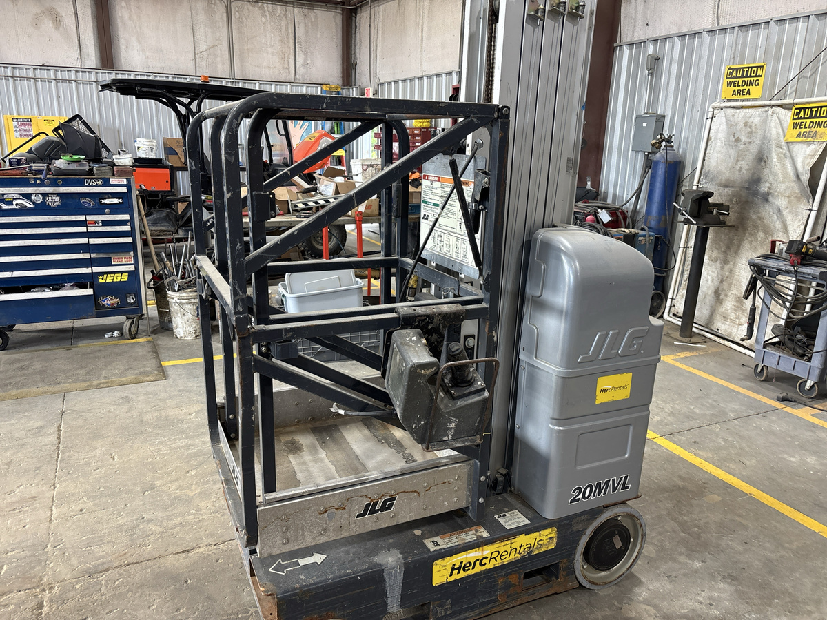 2018 JLG 20MVL-3