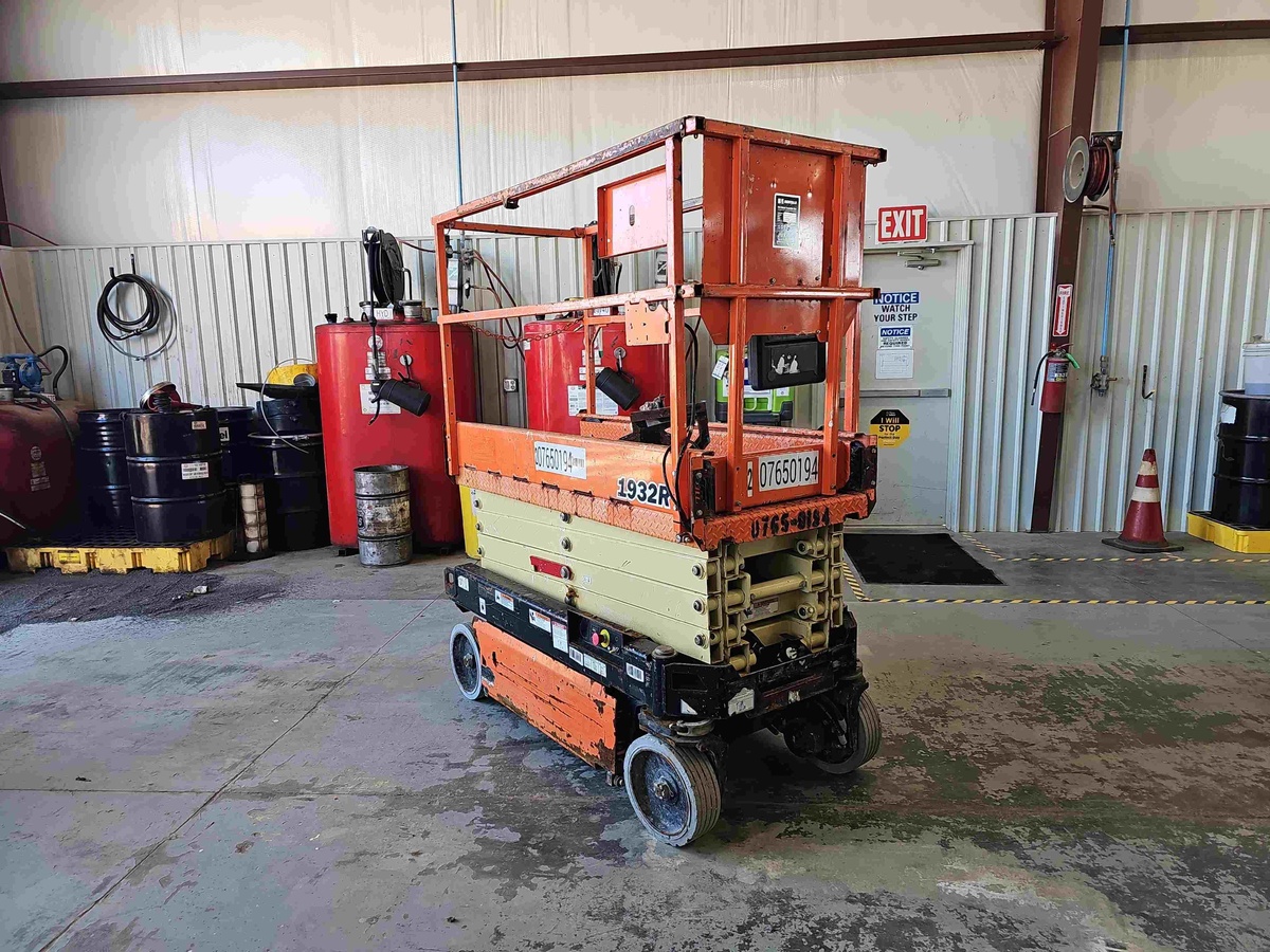 2018 JLG 1932R