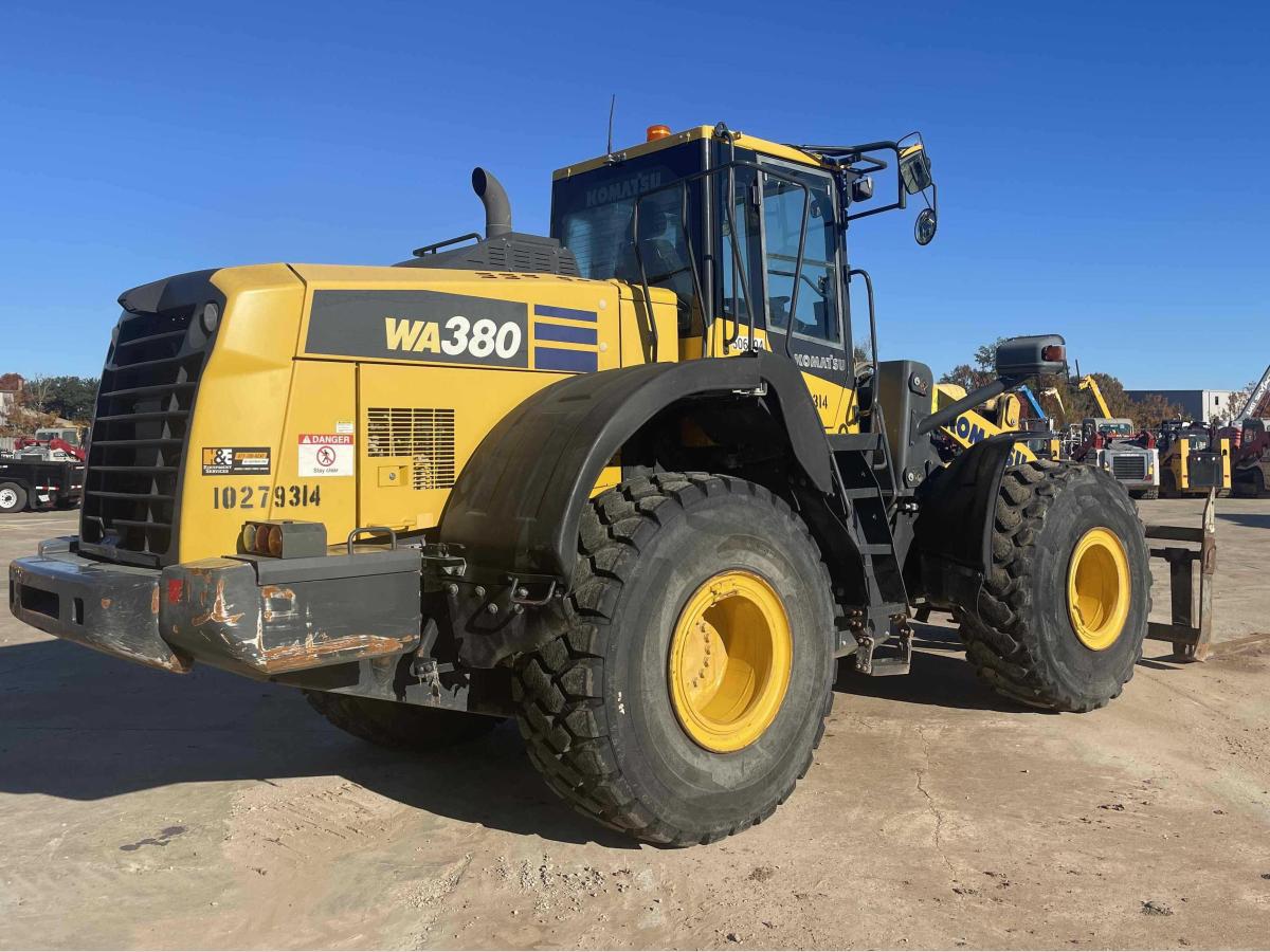 2020 Komatsu WA380-8