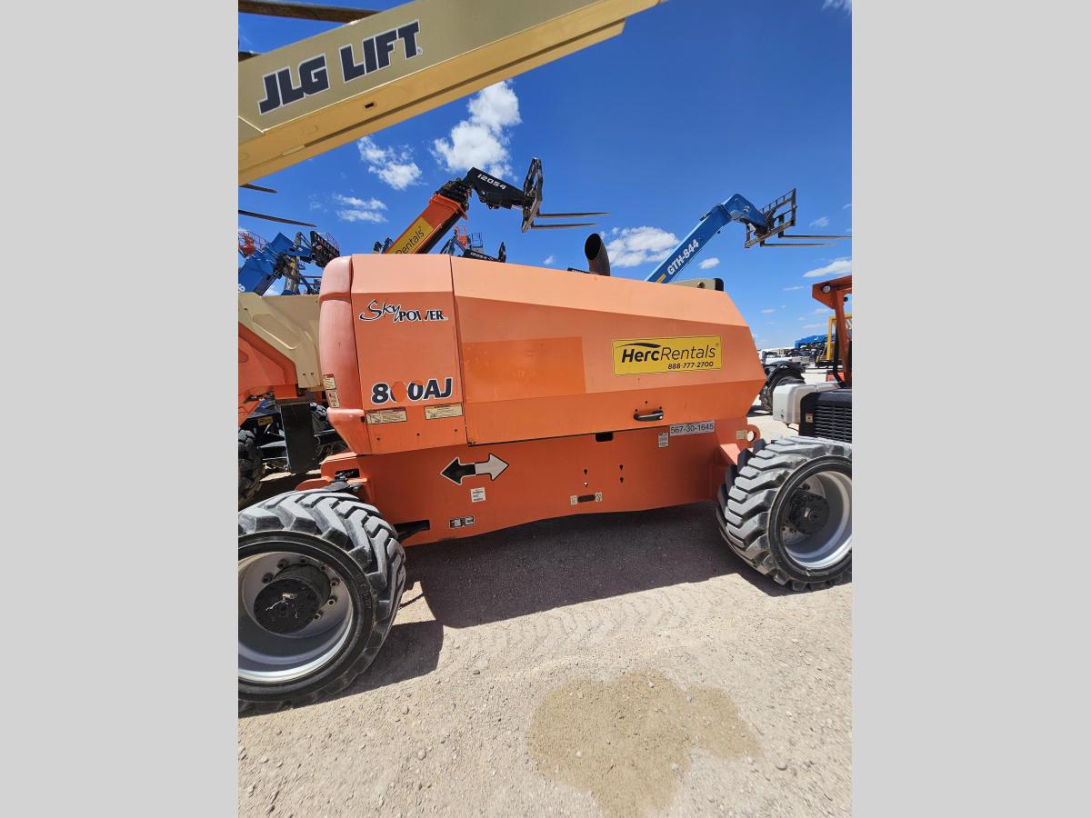 2015 JLG 800AJ