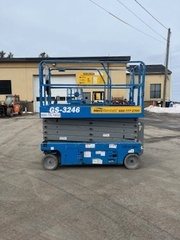 2017 Genie GS-3246-2