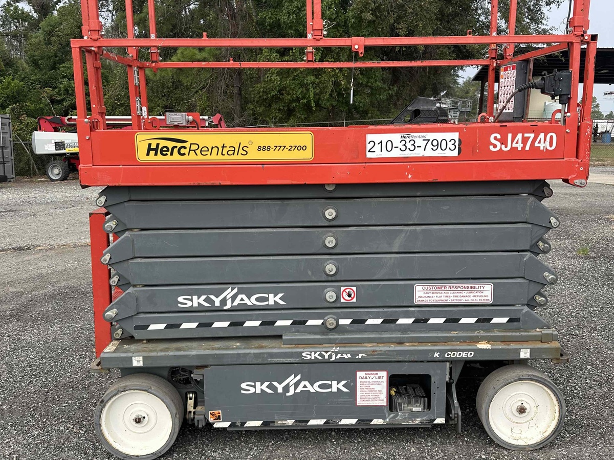 2021 Skyjack SJ4740-7