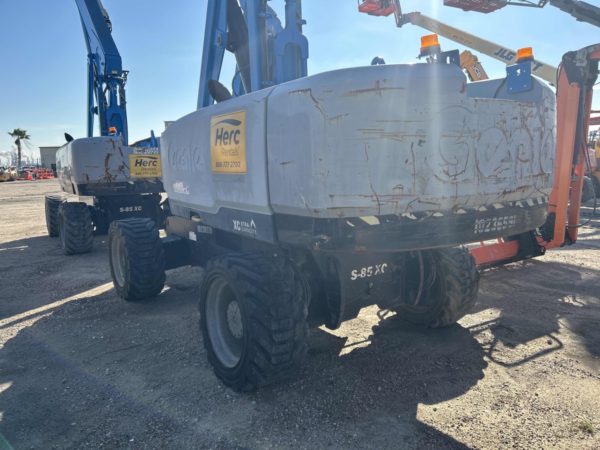 2018 Genie S-85-4