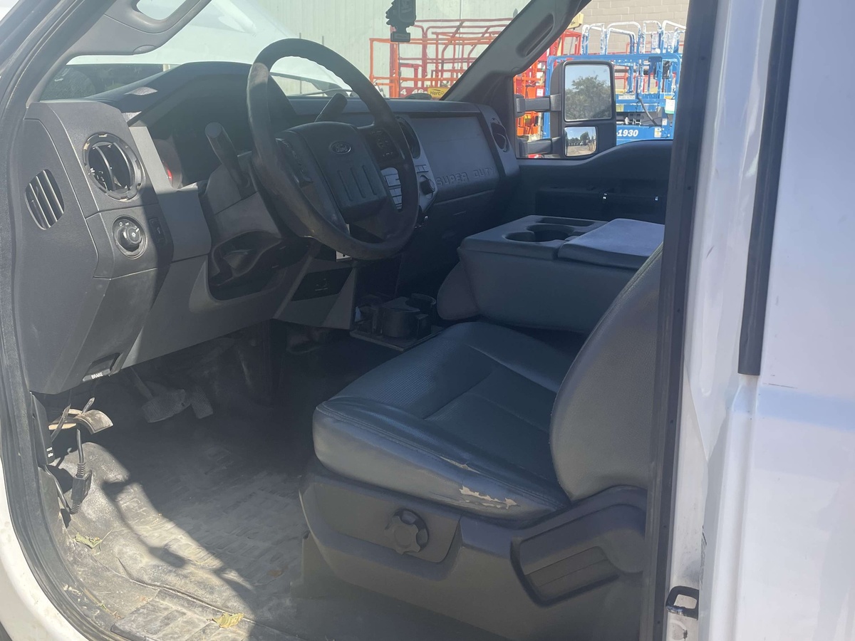 2016 Ford F550-6