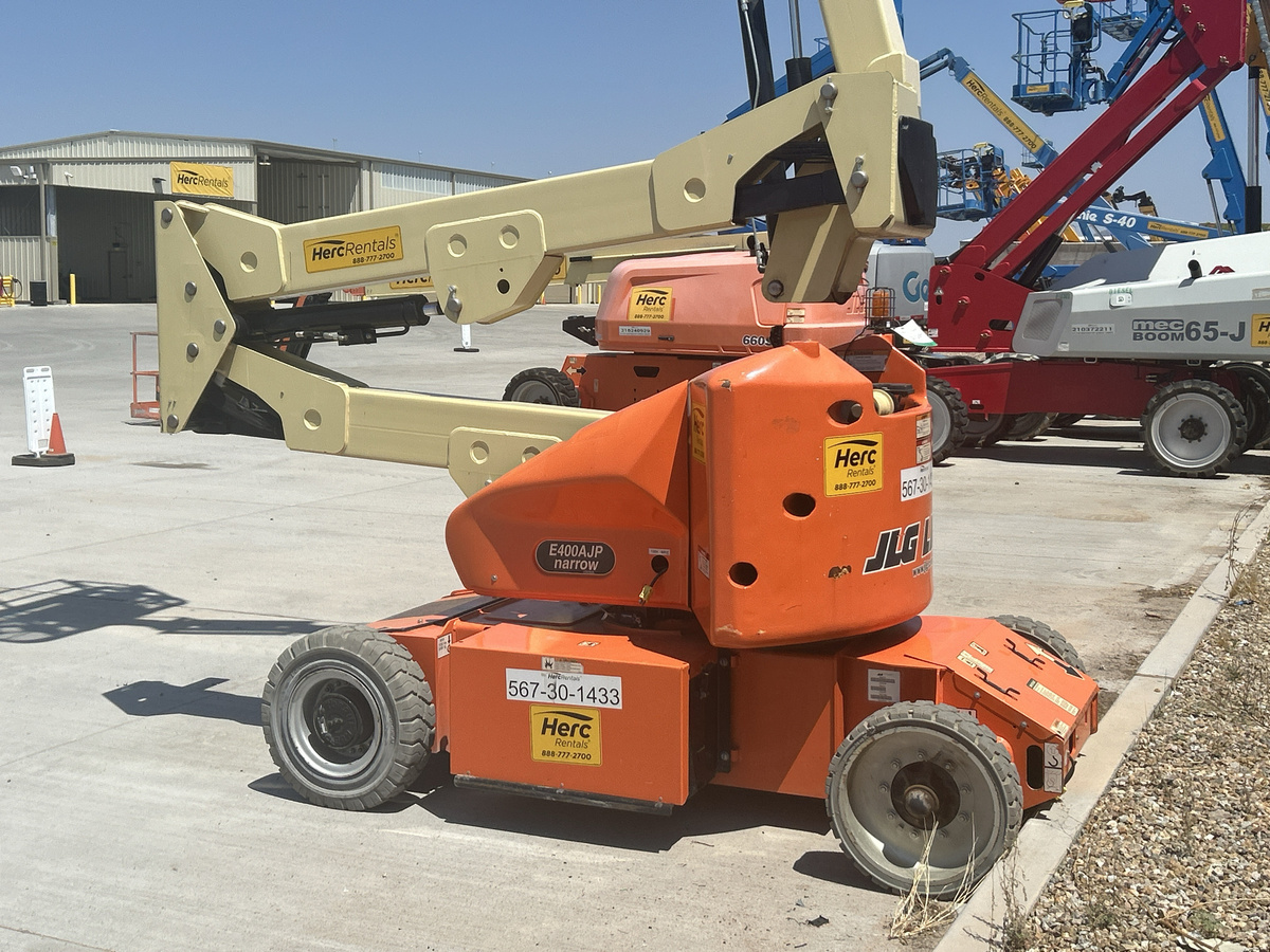 2018 JLG E400AJPN-6