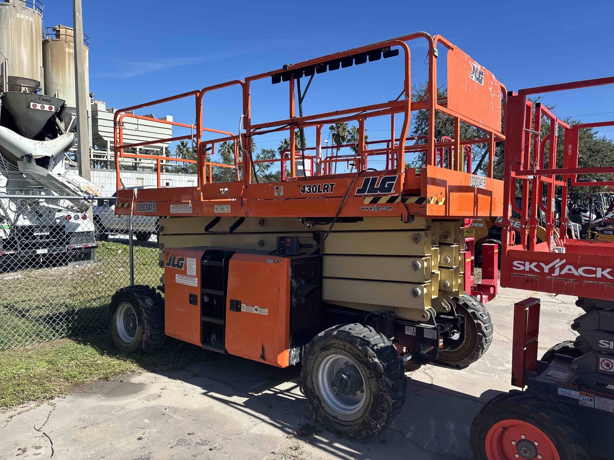 2020 JLG 430LRT