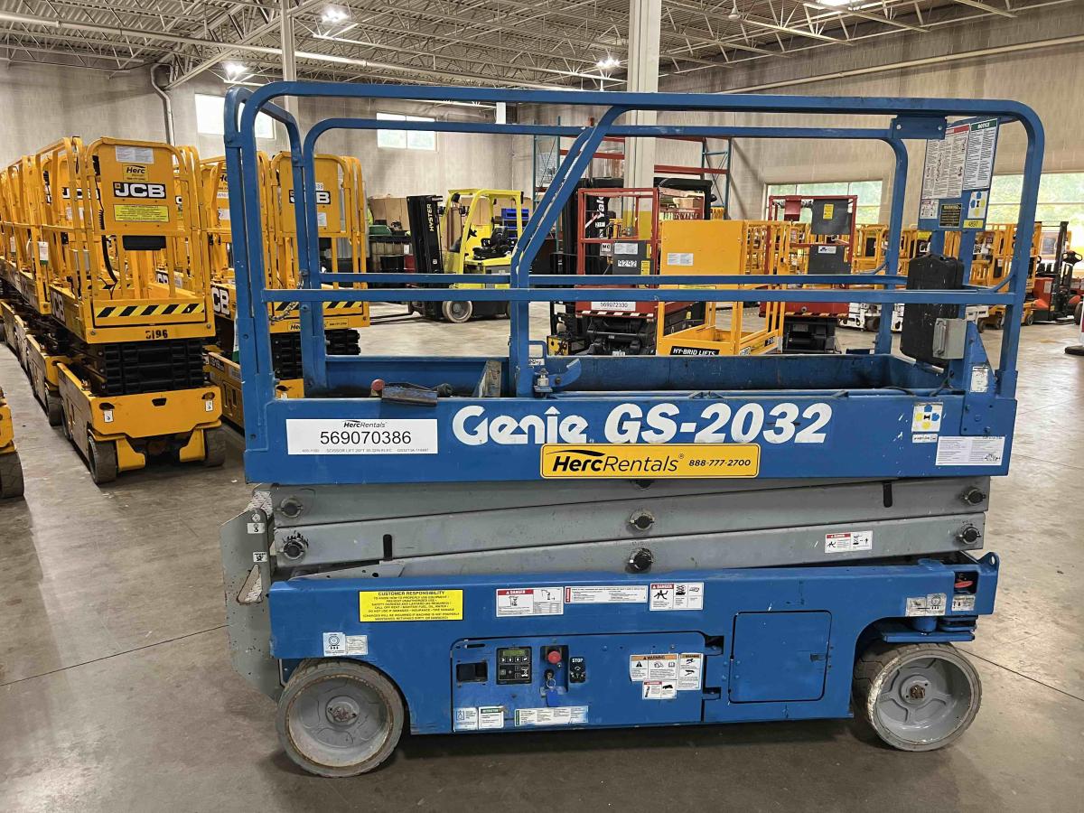 2013 Genie GS-2032