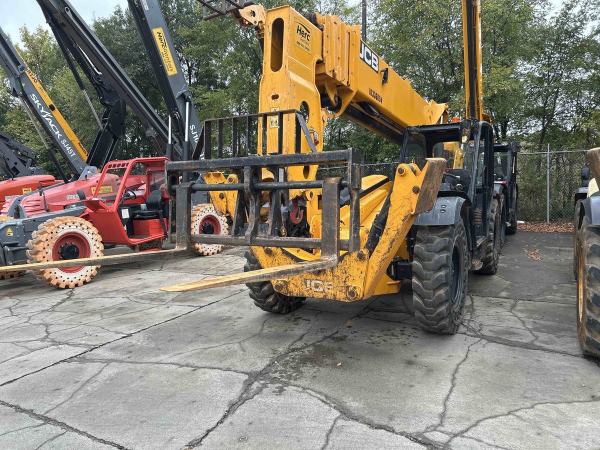 2021 JCB 510-56