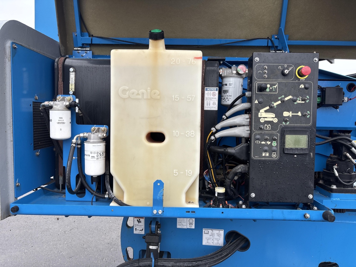 2018 Genie S-40-8