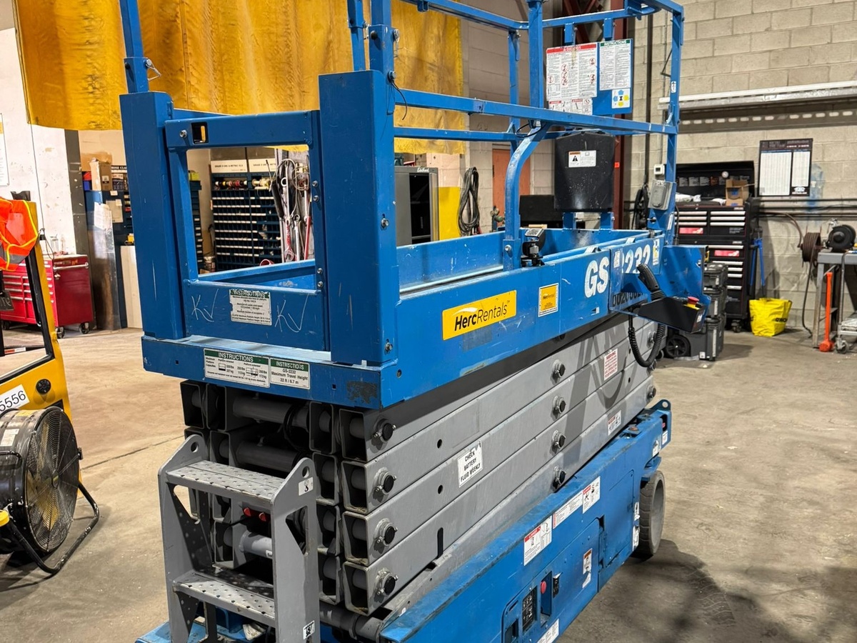 2018 Genie GS-3232-6