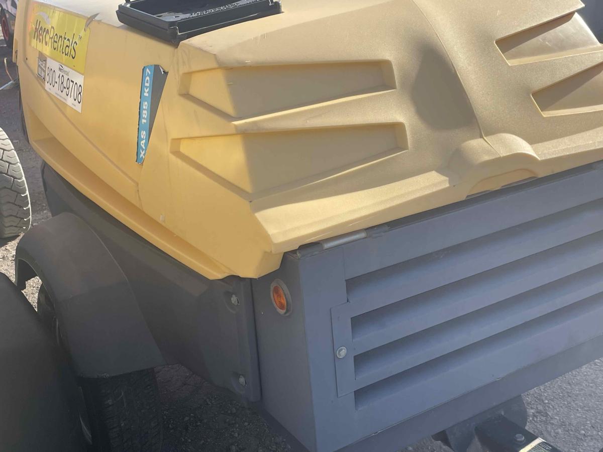 2017 Atlas Copco XAS 400-3