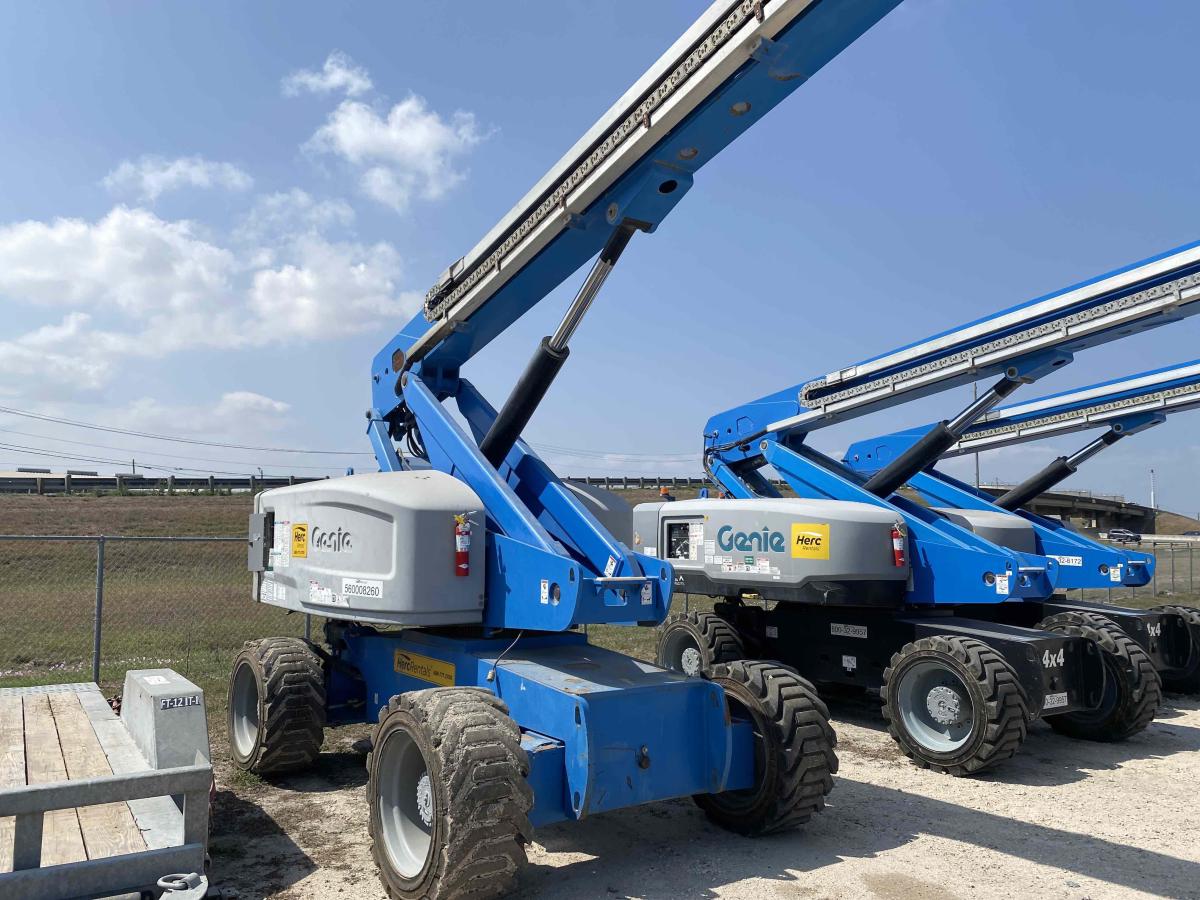 2017 Genie S-85