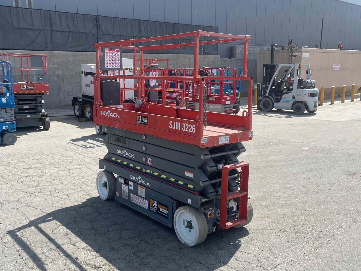 2016 Skyjack SJ3226