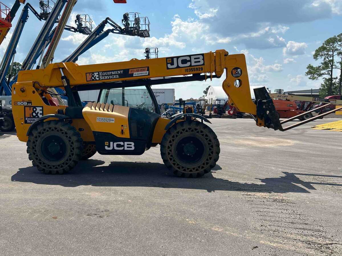 2022 JCB 509-42-2