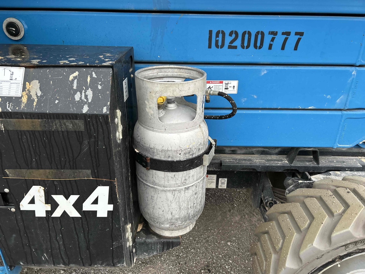 2016 Genie GS-4390 RT-3