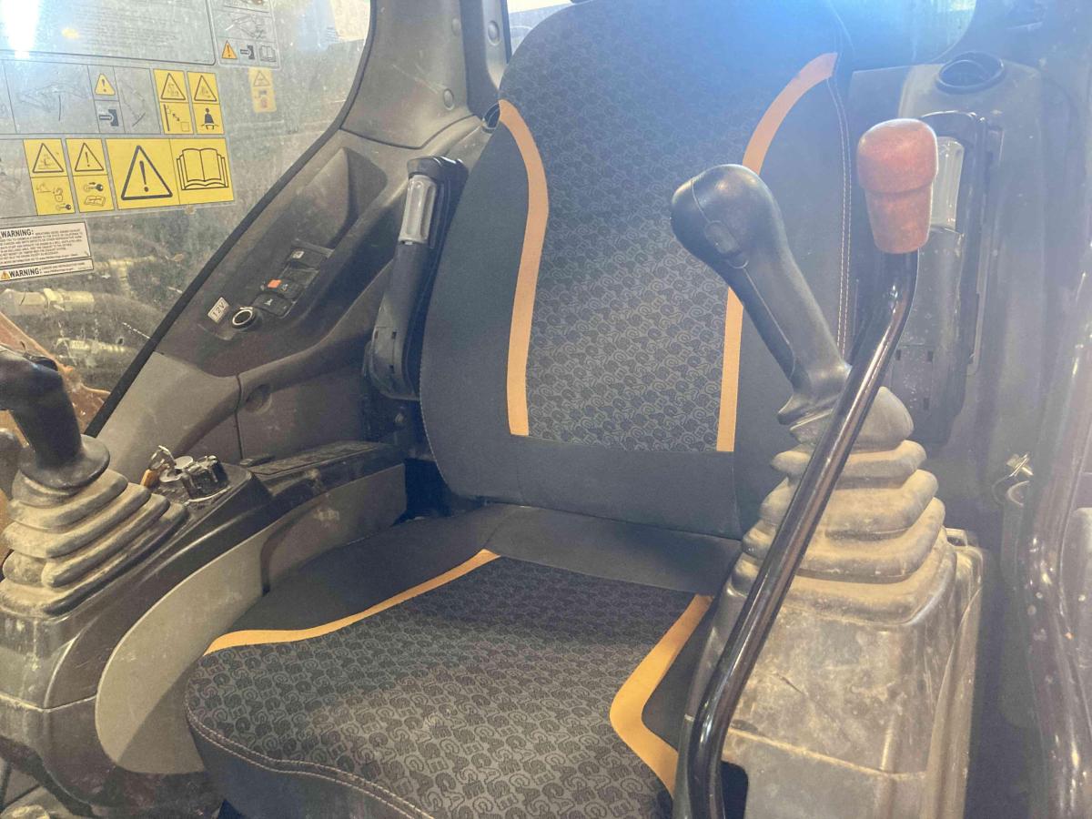 2021 Case CX145D SR