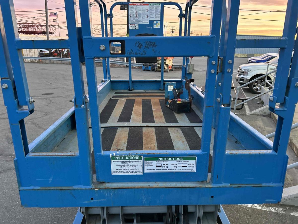 2018 Genie GS-3246