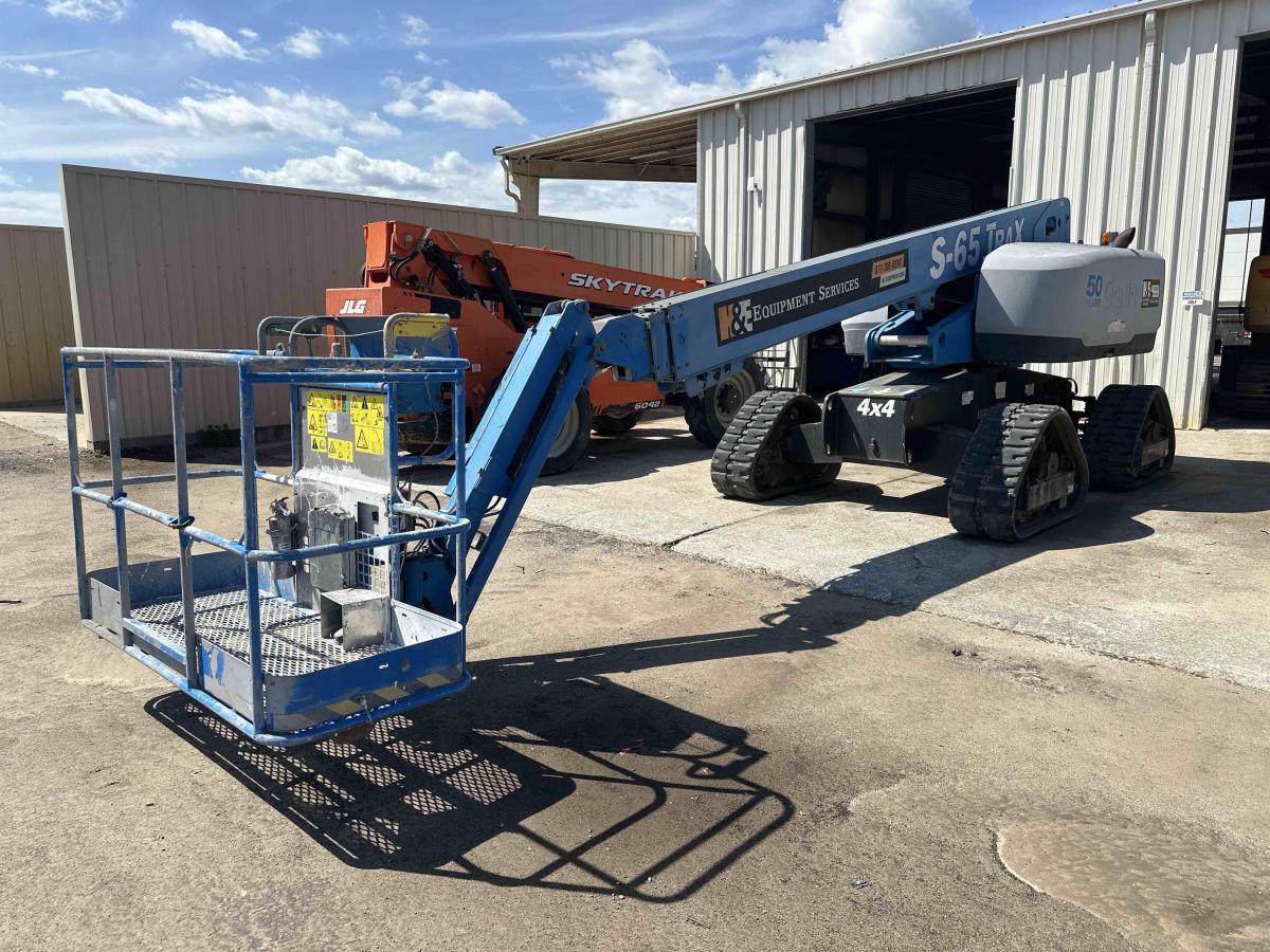 2016 Genie S-65 Trax