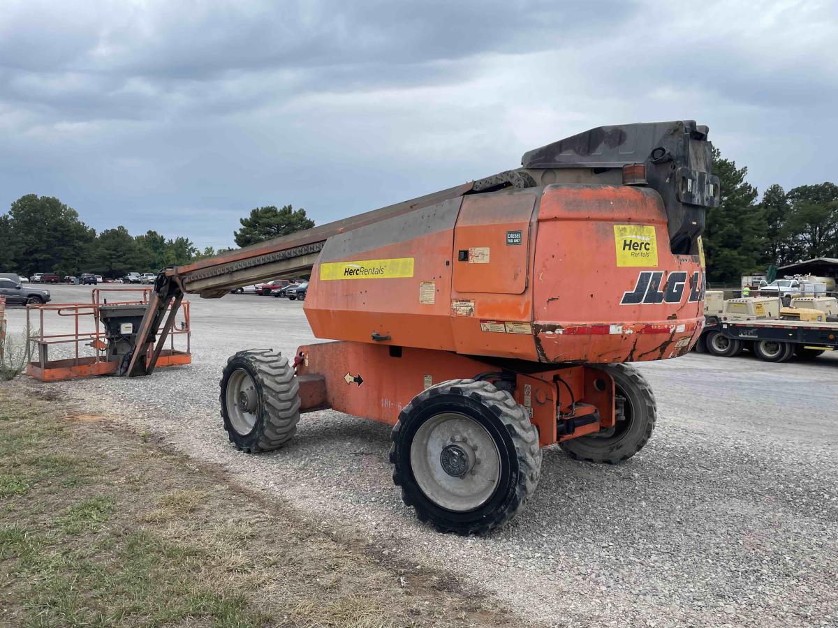 2013 JLG 660SJ