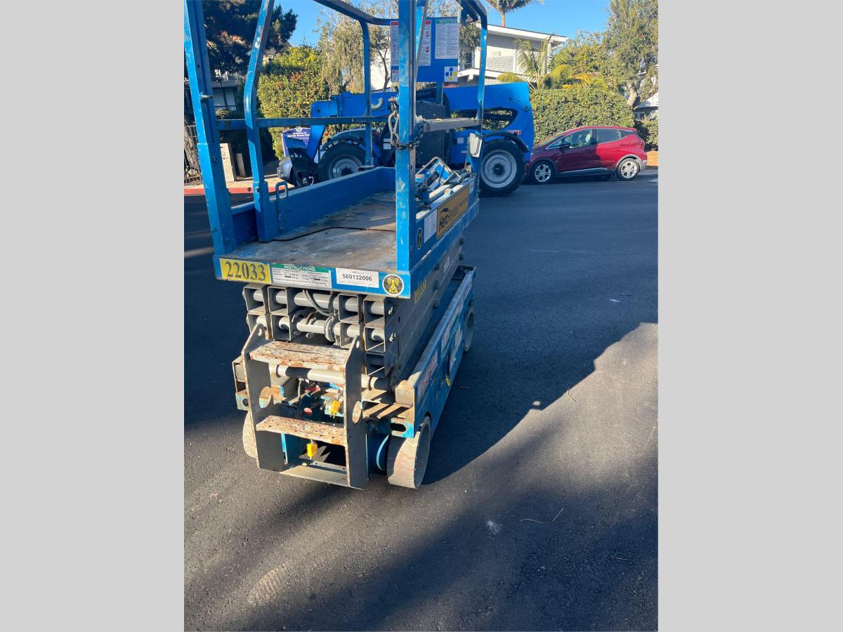 2017 Genie GS-1930
