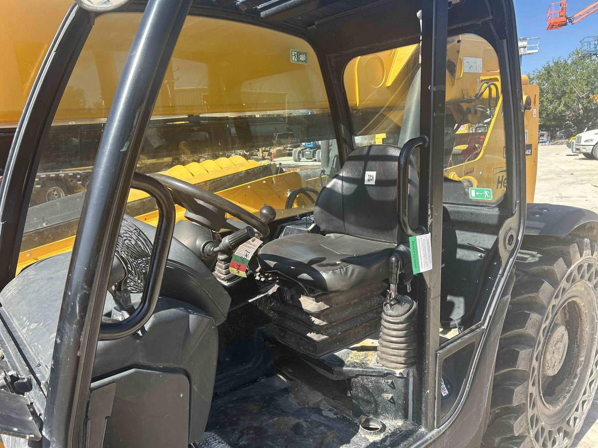 2022 JCB 509-42-5
