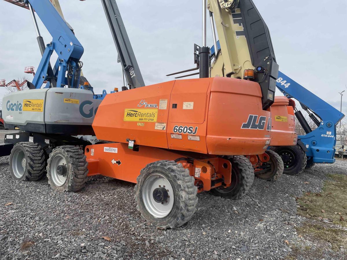 2012 JLG 660SJ