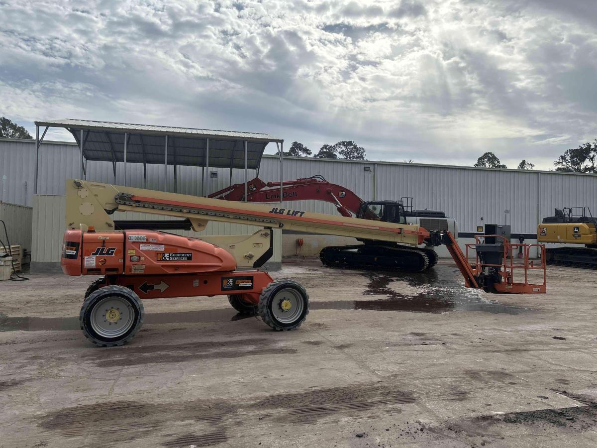 2016 JLG M600JP