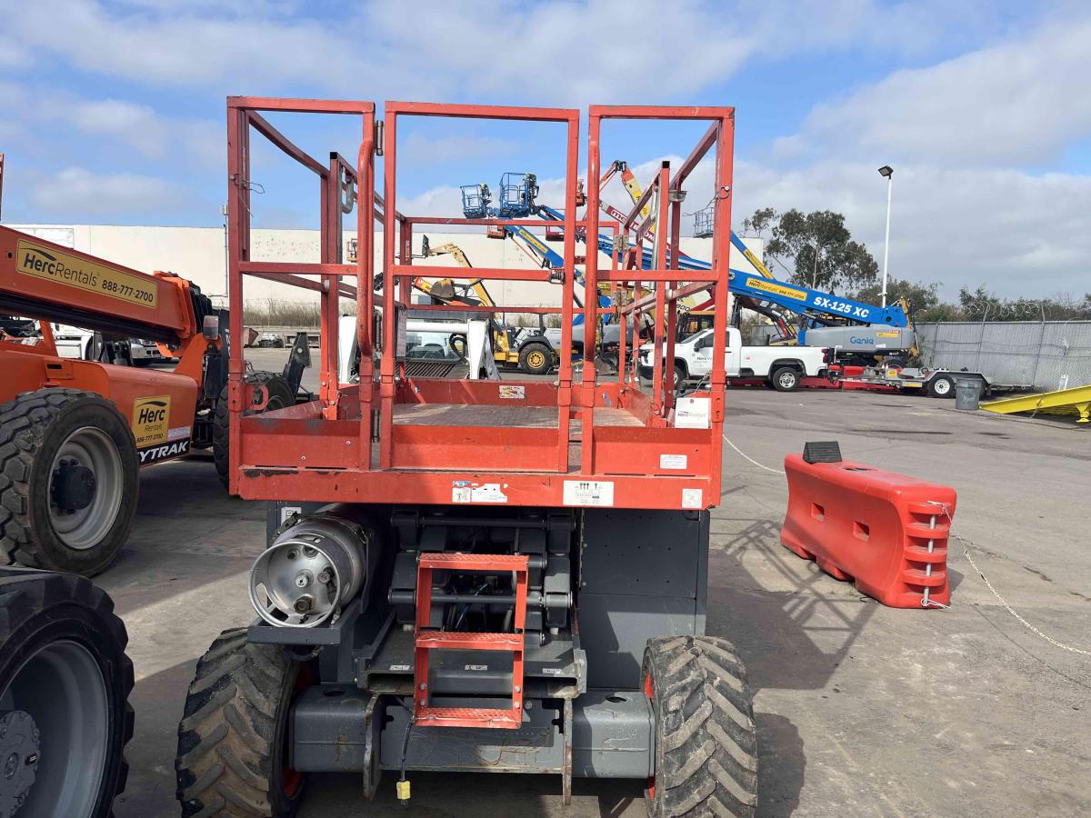 2018 Skyjack SJ-6826RT-3