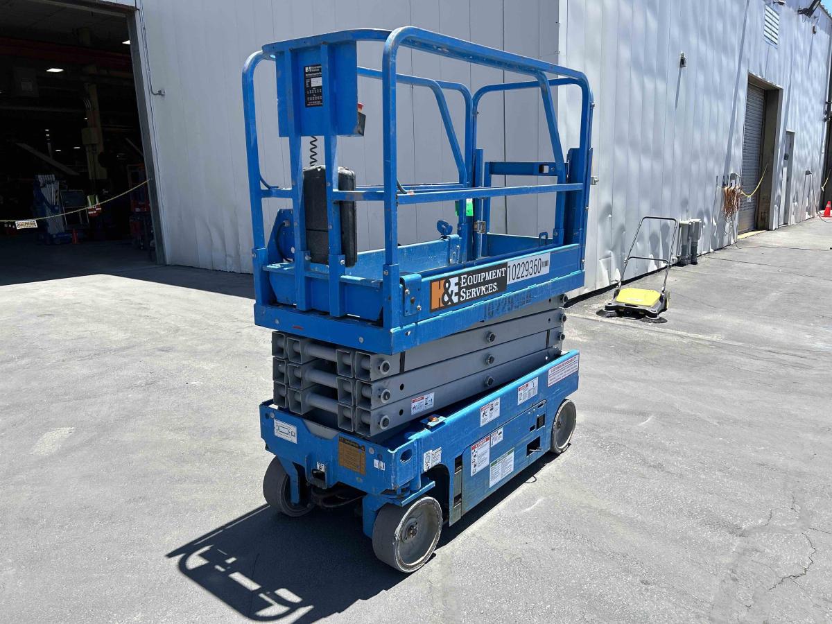 2017 Genie GS-1930