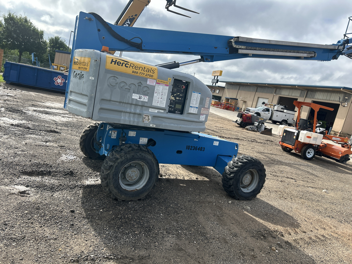 2018 Genie S-45-12