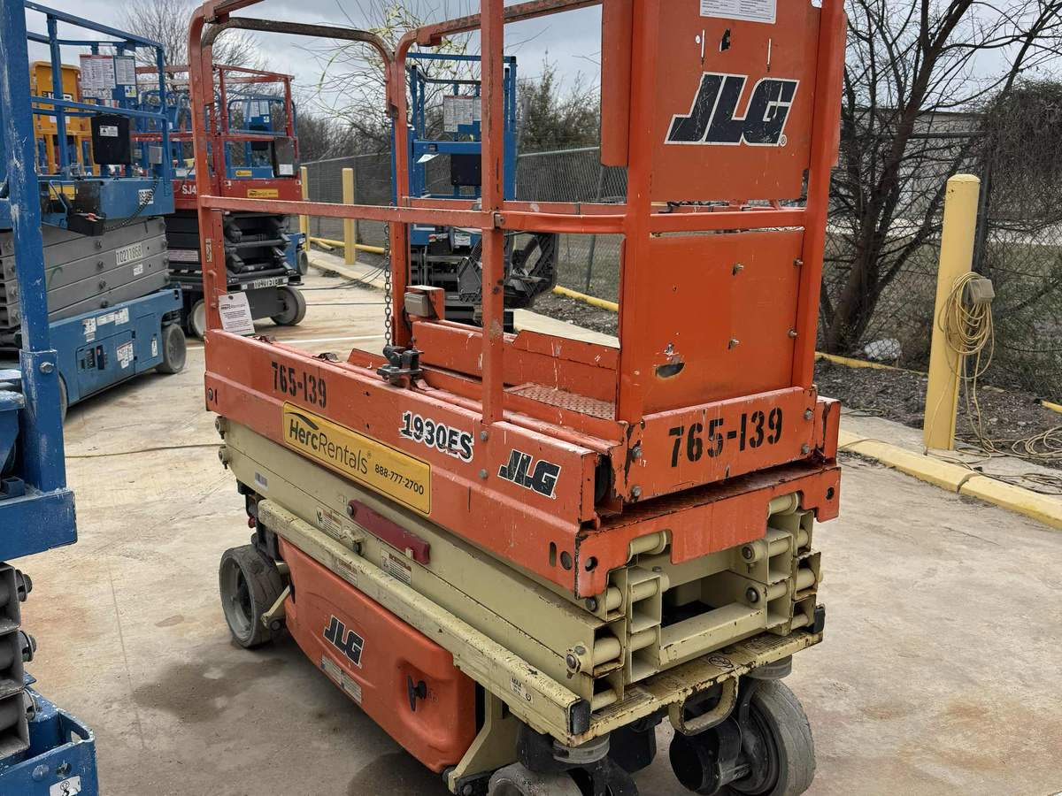 2017 JLG 1930ES-6