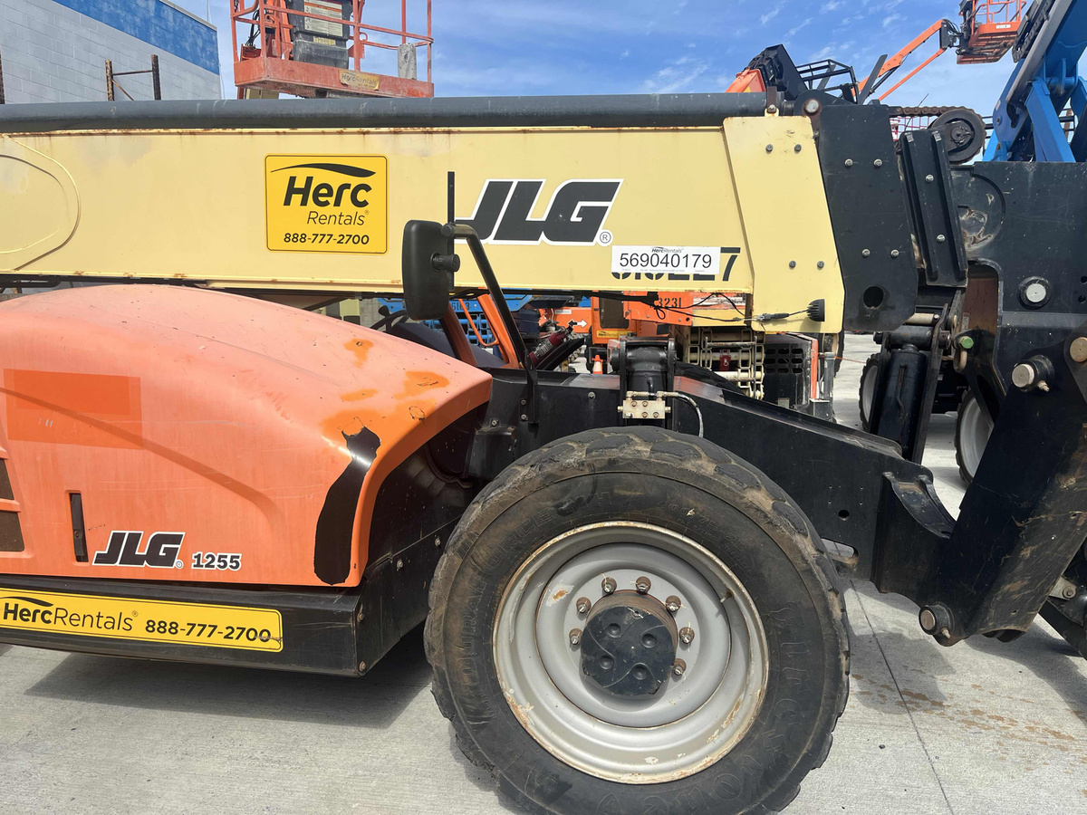 2019 JLG 1255-6