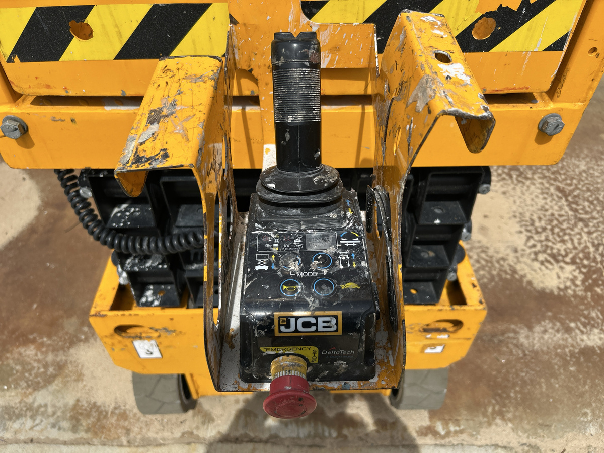 2023 JCB S1930E-8