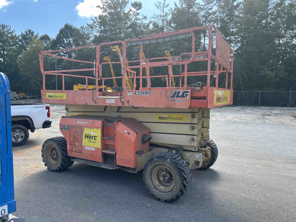 2017 JLG 4394RT-4