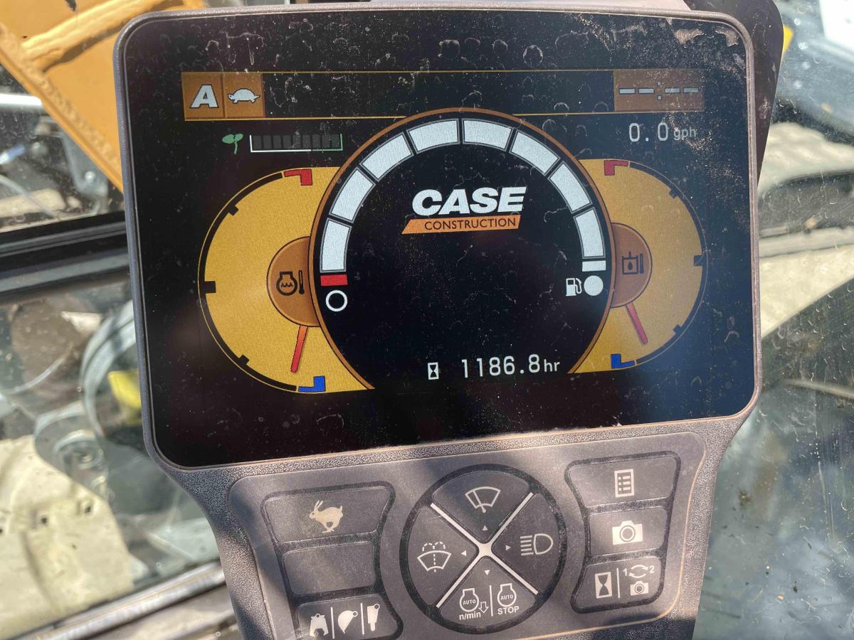 2021 Case CX80C