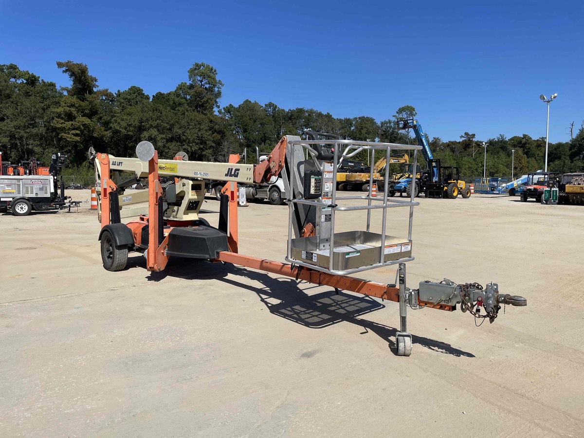 2017 JLG T500J