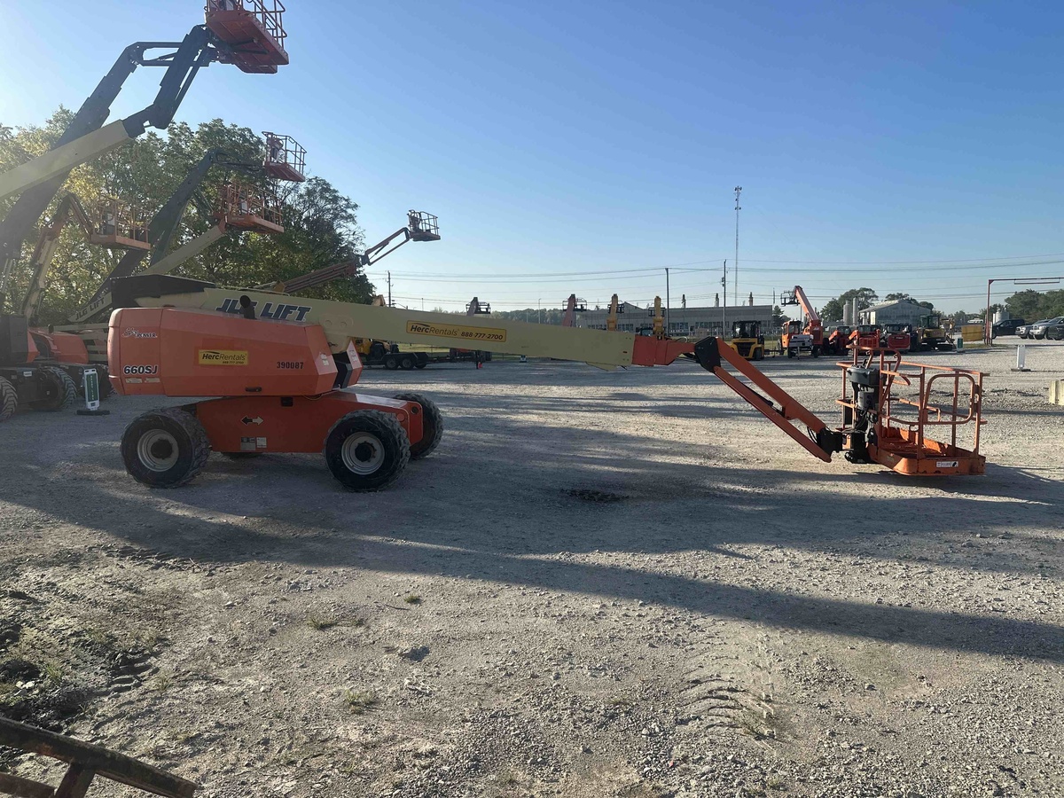 2005 JLG 660SJ