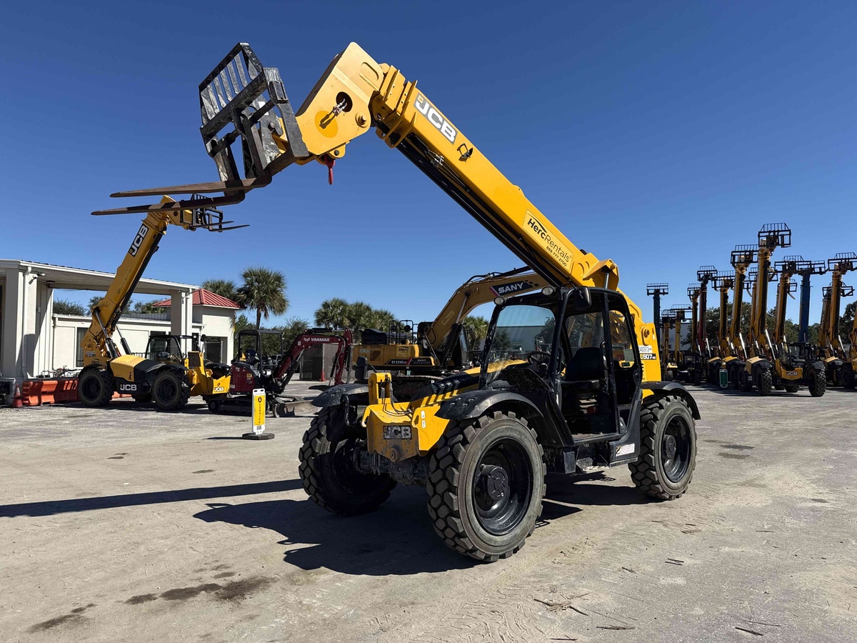 2023 JCB 507-42-1