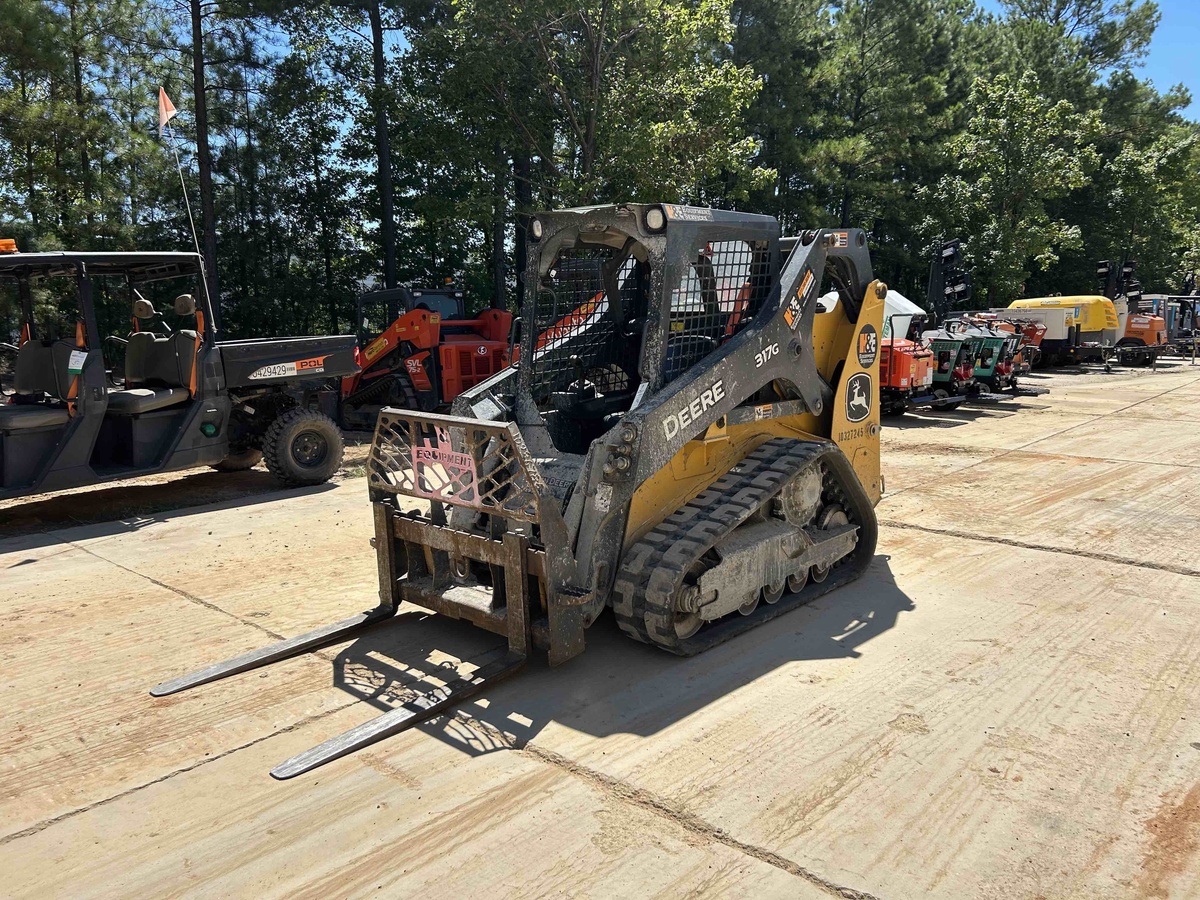 2021 John Deere 317G